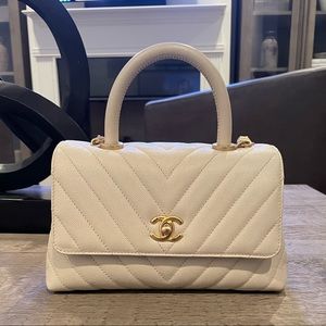 Chanel mini coco handle
